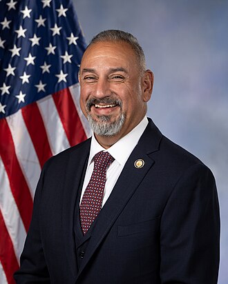 Gil Cisneros